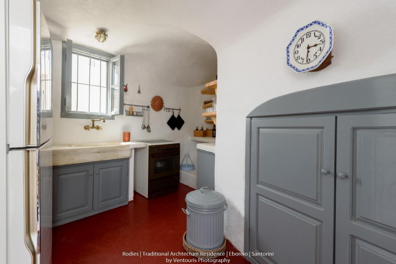 Rodies Traditional House Emporio  Buitenkant foto