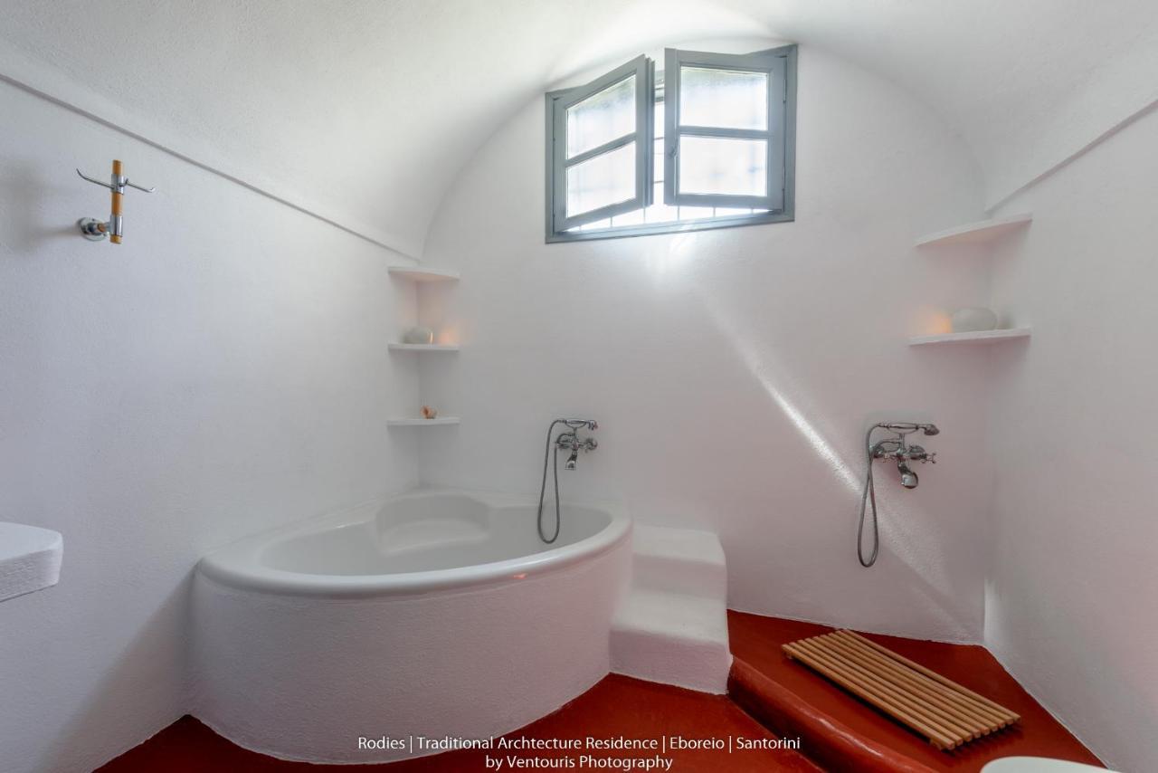 Rodies Traditional House Emporio  Buitenkant foto